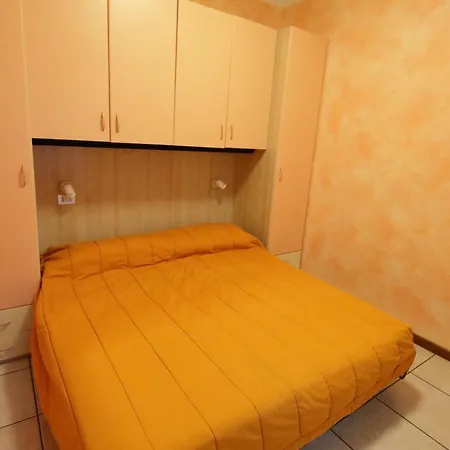 Appartamento Domizia *